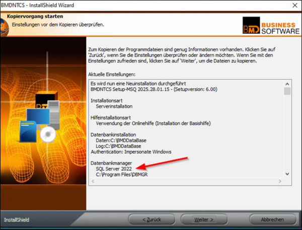 Setup page for checking the installation settings with an arrow pointing towards the data base version.