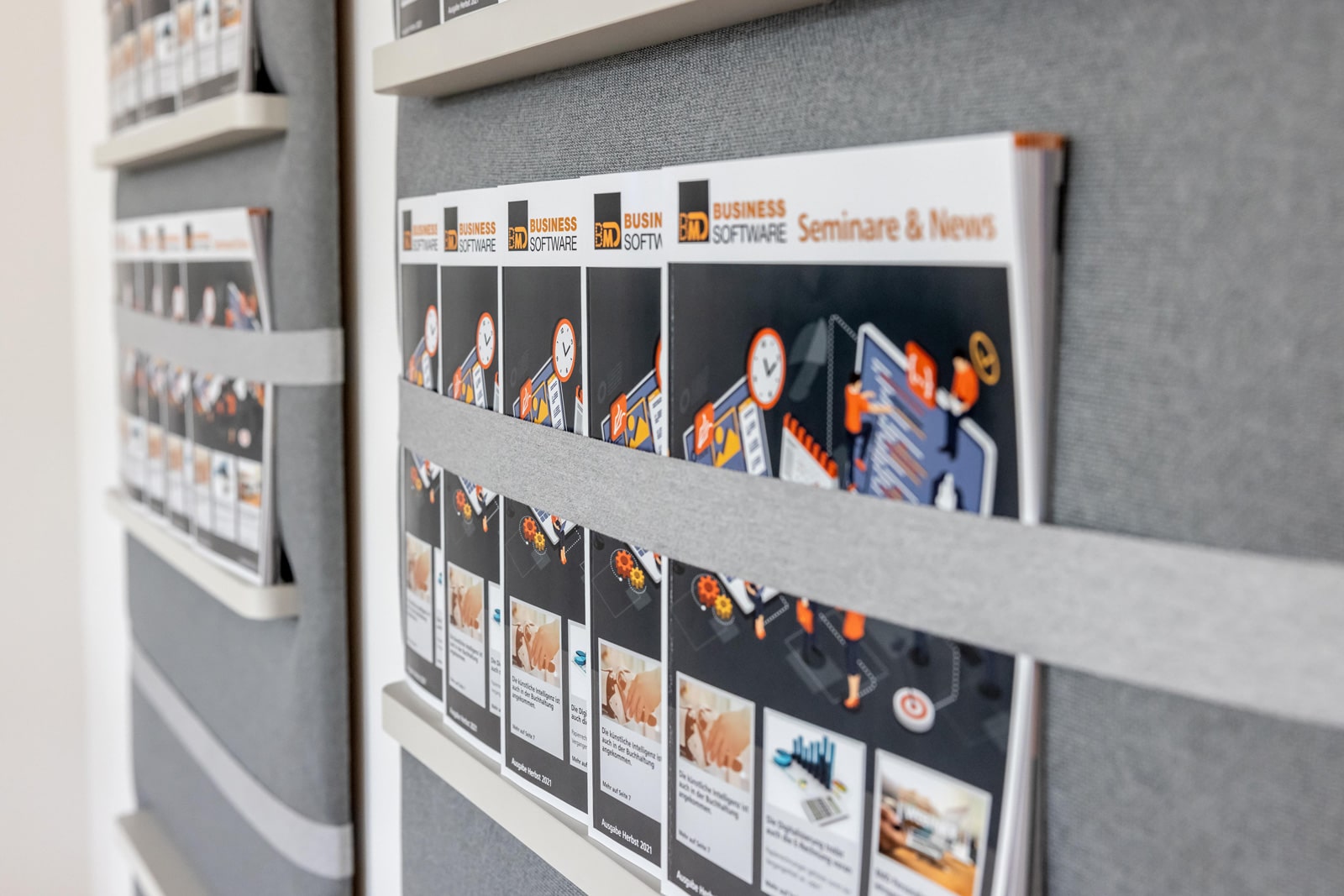 Die Zeitschrift "Seminare & News" in der BMD Akademie.