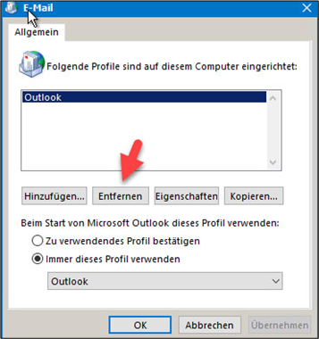 Window for managing Outlook profiles with the option "Remove" highlighted.